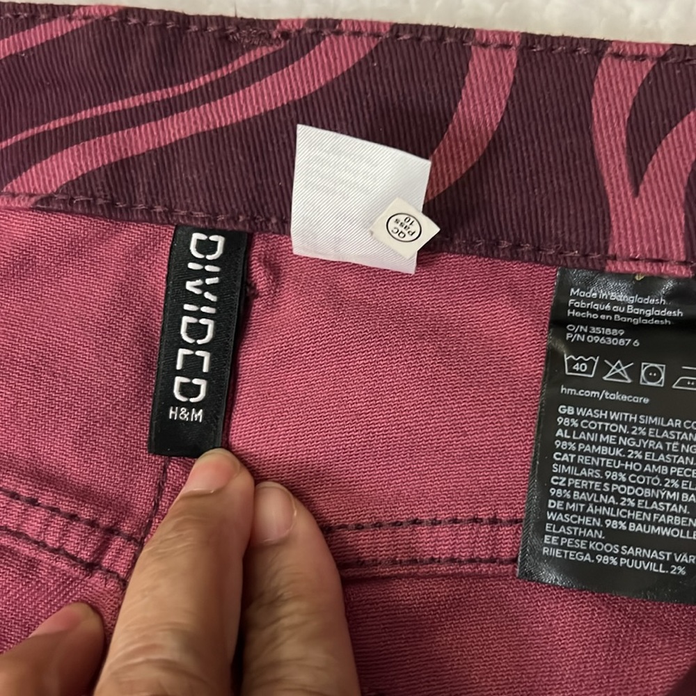 NWT H&M Divided Zebra Wide Leg Jeans  SZ 6 - Picture 10 of 10